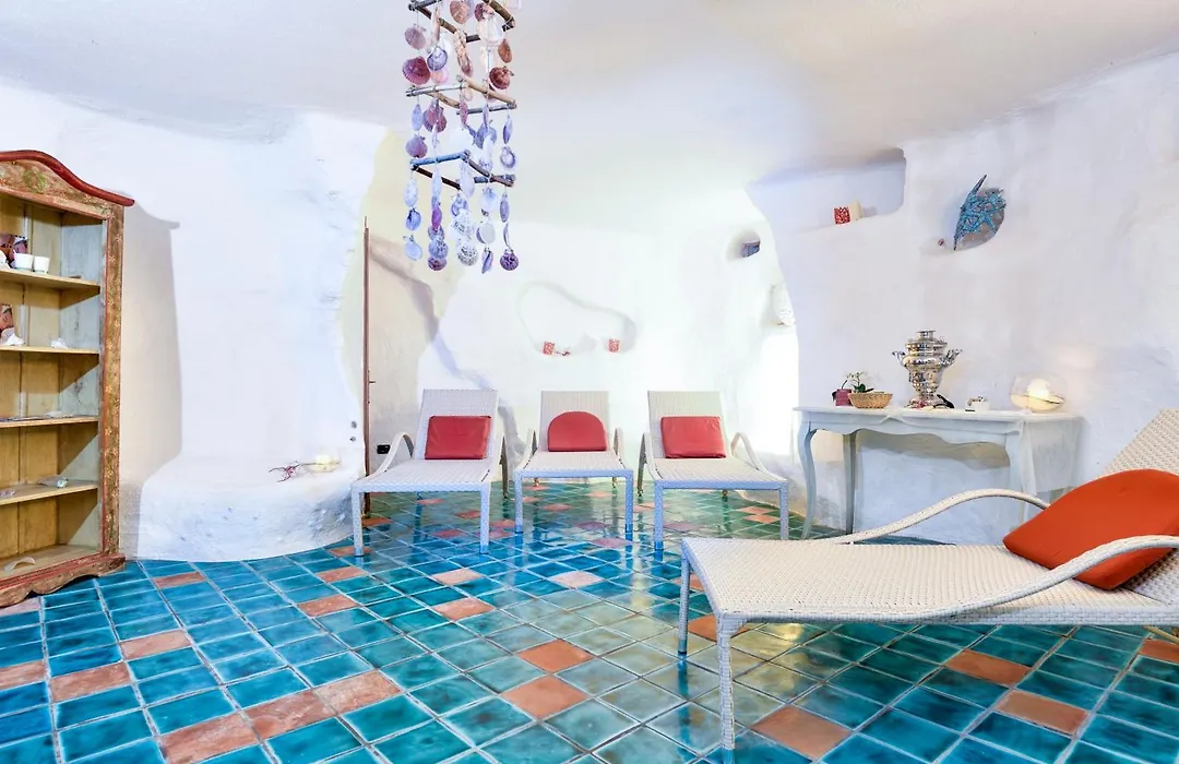 Hotel Resort & Spa Baia Caddinas-1